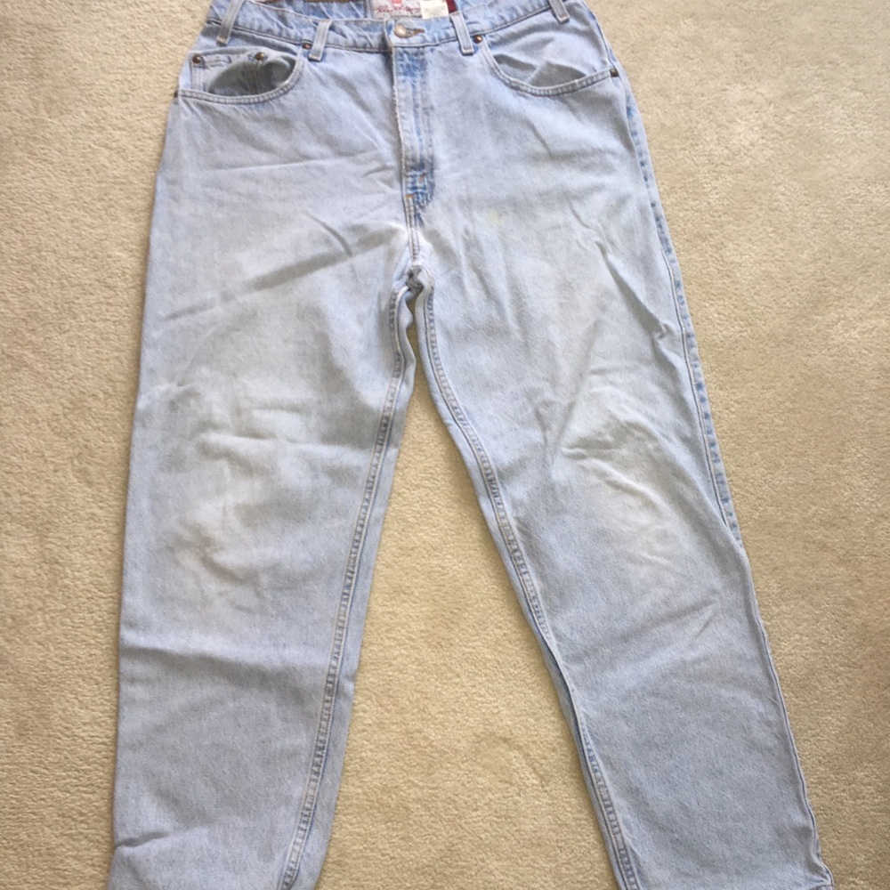 Levi light wash jeans